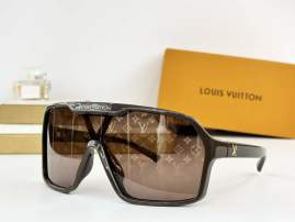 Picture of Louis Vuitton Sunglasses _SKUfw77669128fw